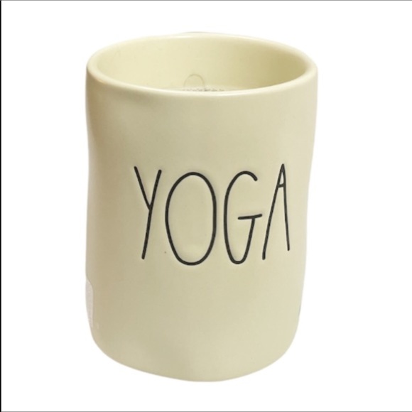 New! Host pick ! Rae Dunn yoga candle - Picture 1 of 3